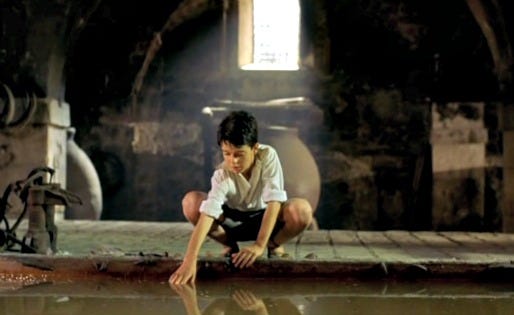 The Devil's Backbone - inside The Devil's Backbone - inside