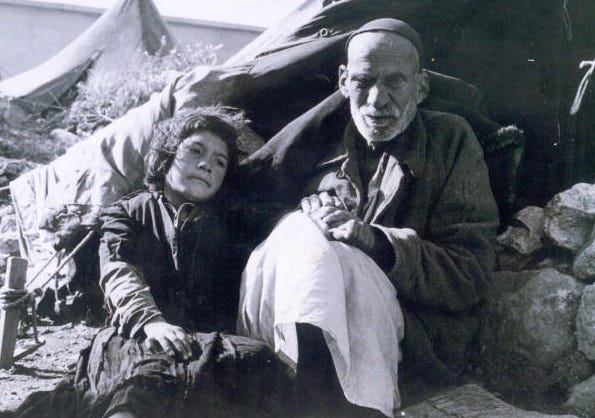 File:Oldman girl nakba.jpg