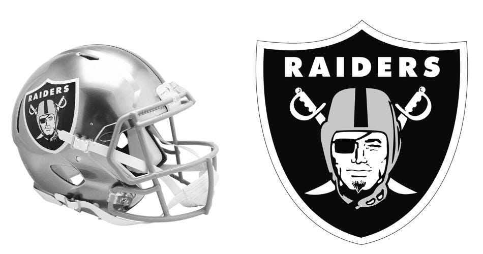 A close-up of a helmet

Description automatically generated