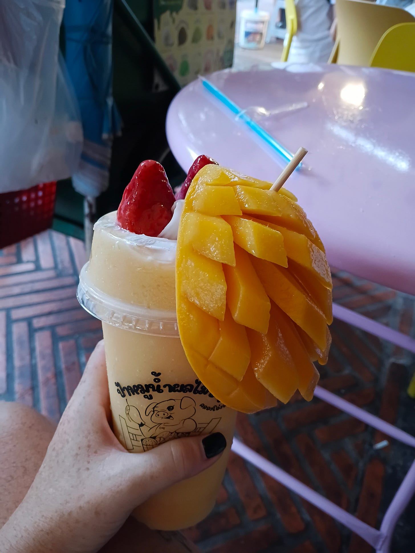 big coconut mango smootie big coconut mango smootie