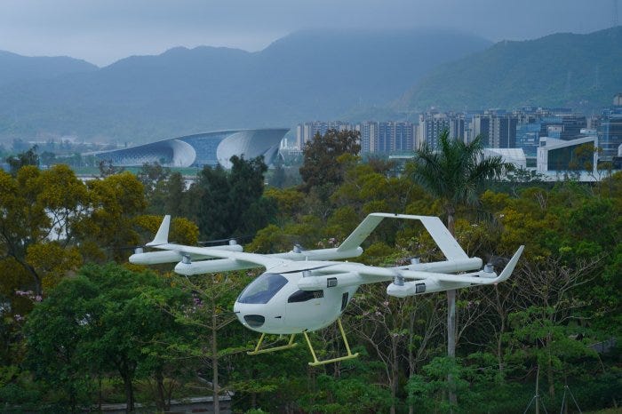  Hongqi Tiannian No. 1 prototype makes its maiden flight with protection 