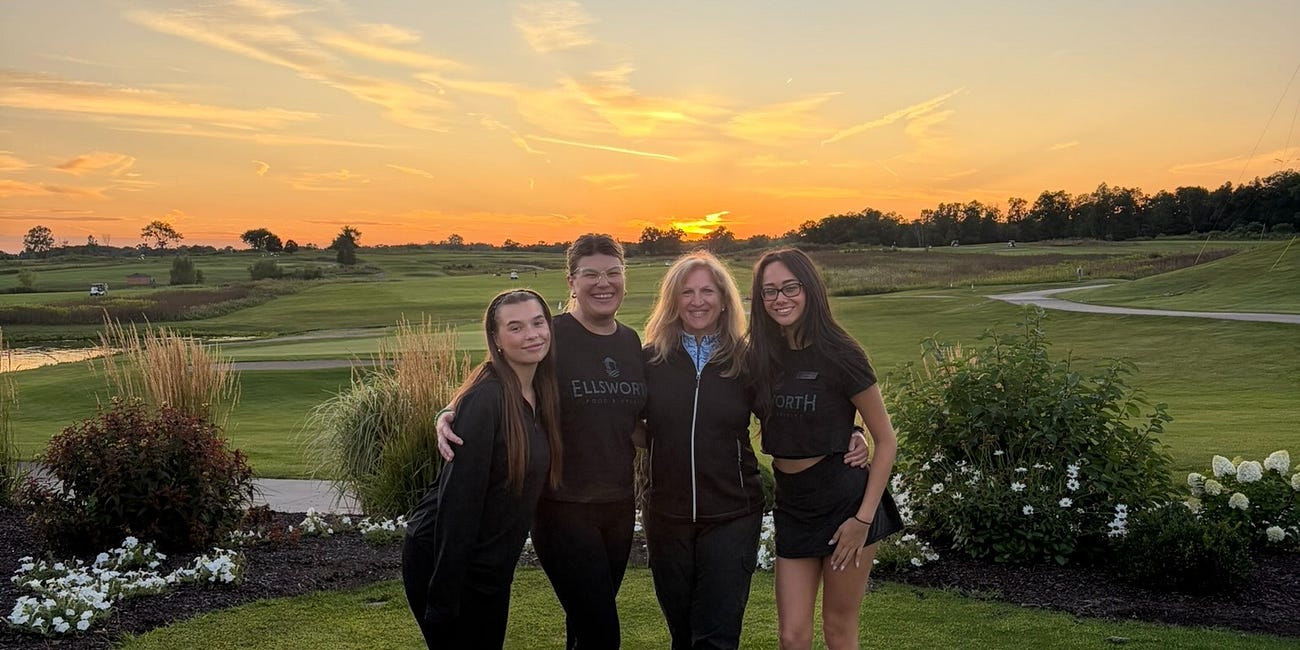 Dining on the Deck at Lake Forest Golf Club in Ann Arbor