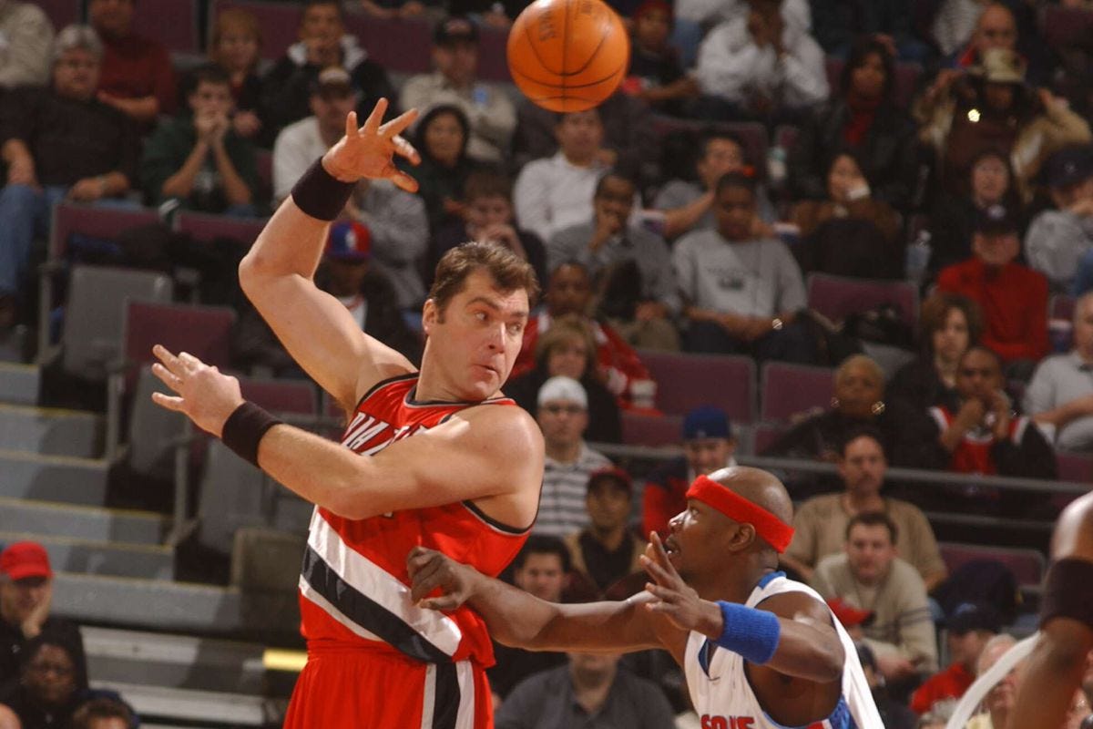 Trail Blazers Top 100: The Mountain Moves - Blazer's Edge