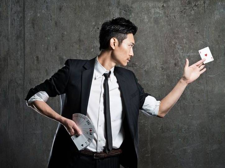 Is is Sleight or Slight of Hand? | Merriam-Webster Is is Sleight or Slight of Hand? | Merriam-Webster