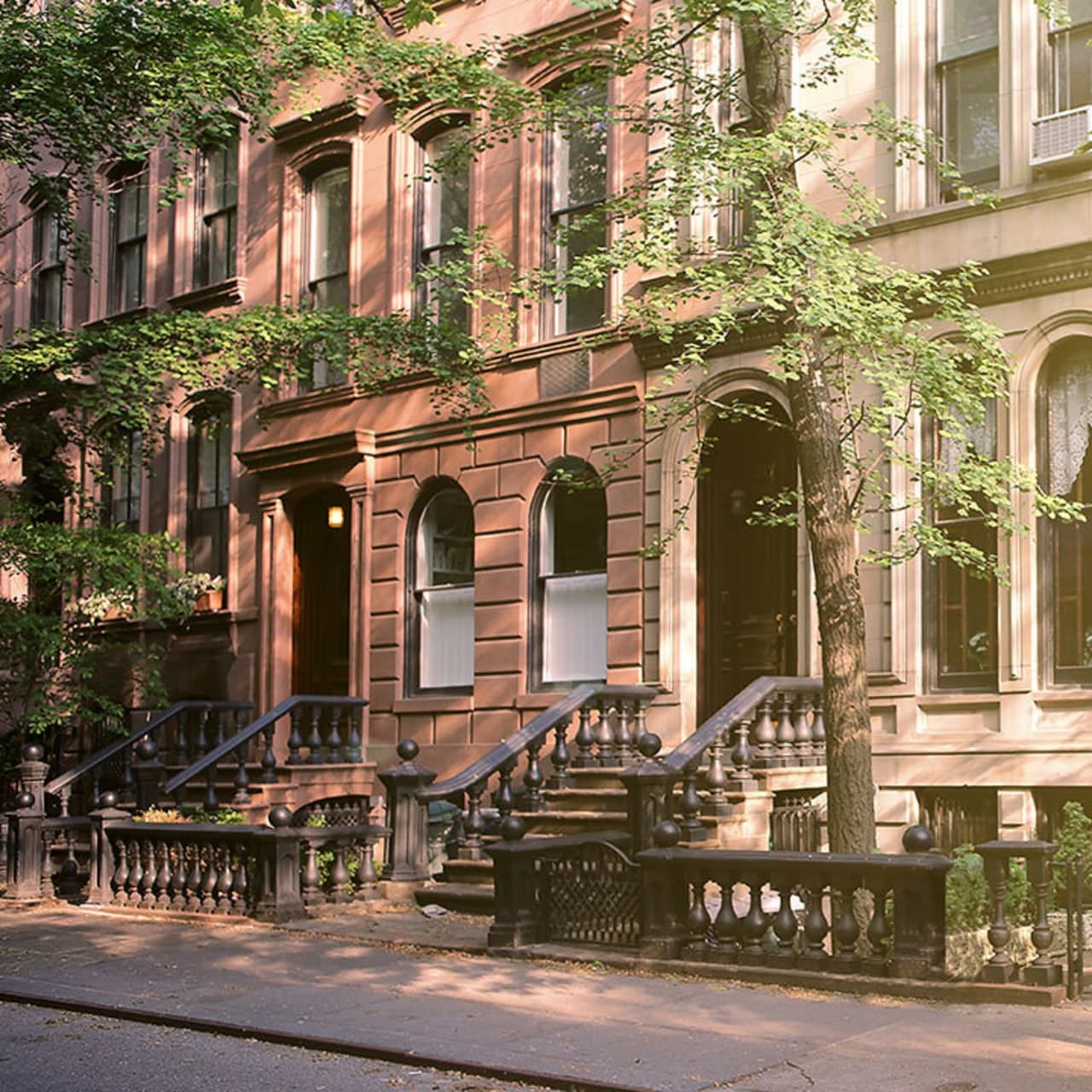 https://images.mansionglobal.com/im-287914?size=1&width=1280