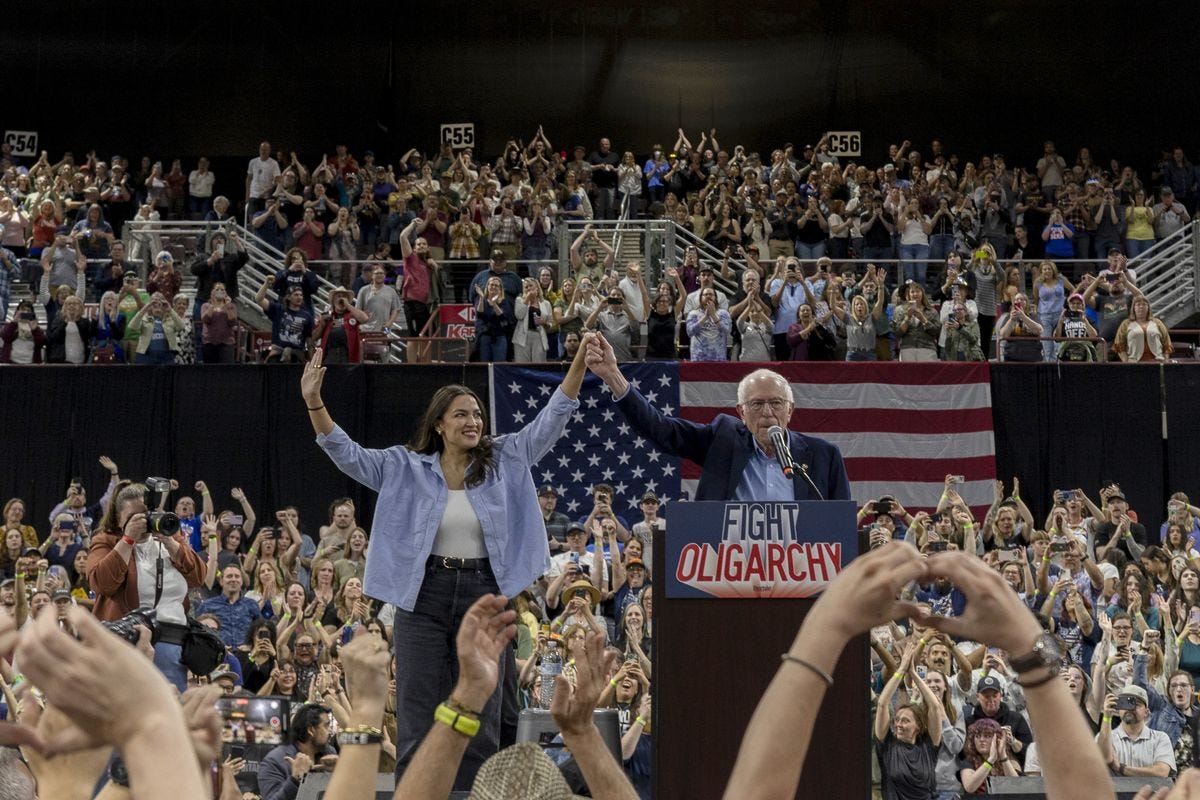 As AOC and Sanders Draw Crowds, 72% of Democrats Want Party to Abandon  Centrist Approach to Trump | Common Dreams