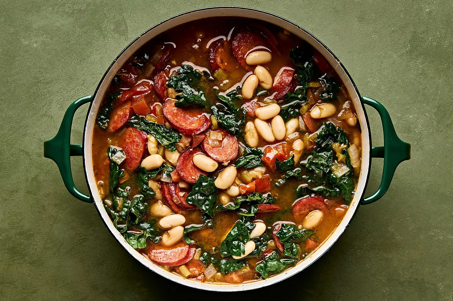 white bean halal chicken sausage chili game day crowd Italian style easy one pot quick