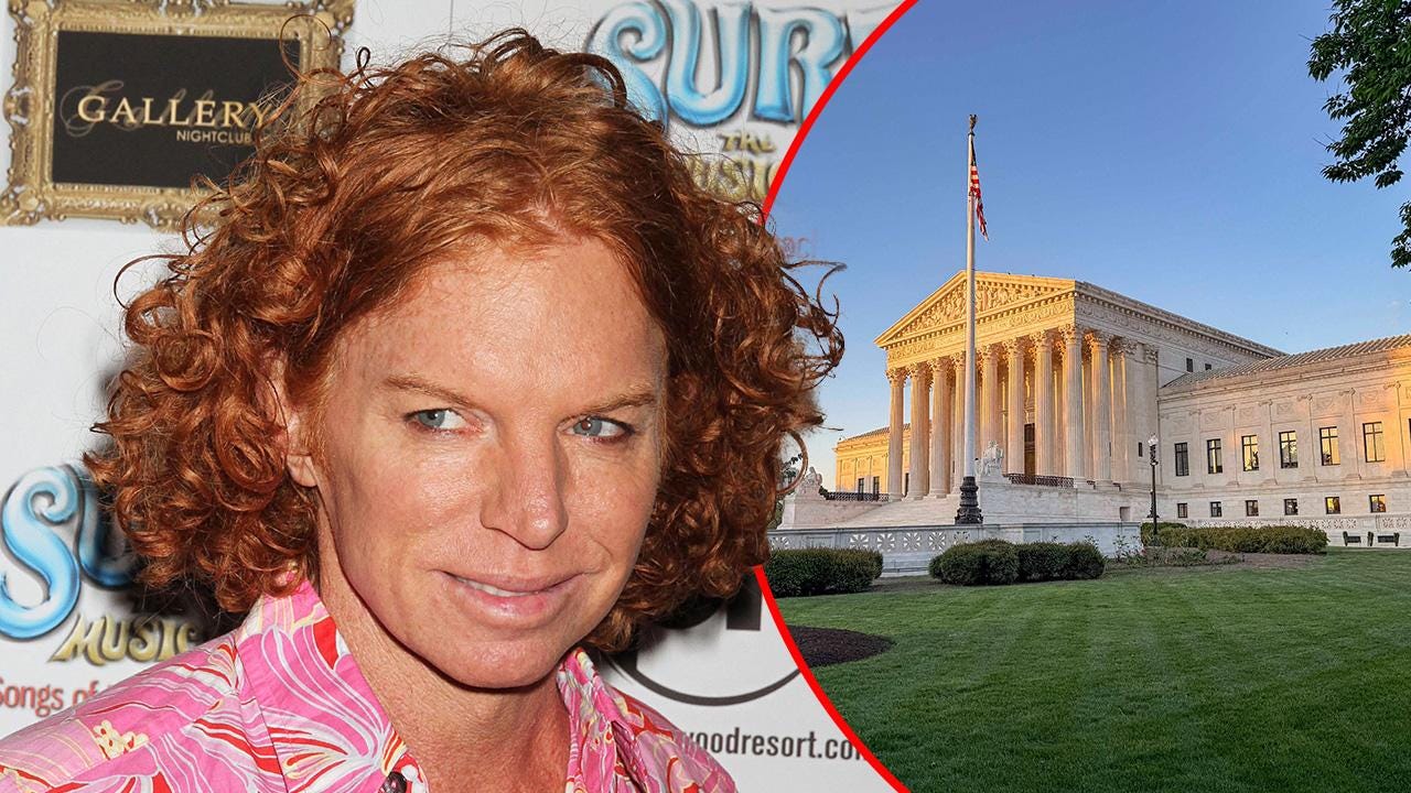 Photo of Carrot Top, Courthouse Photo of Carrot Top, Courthouse
