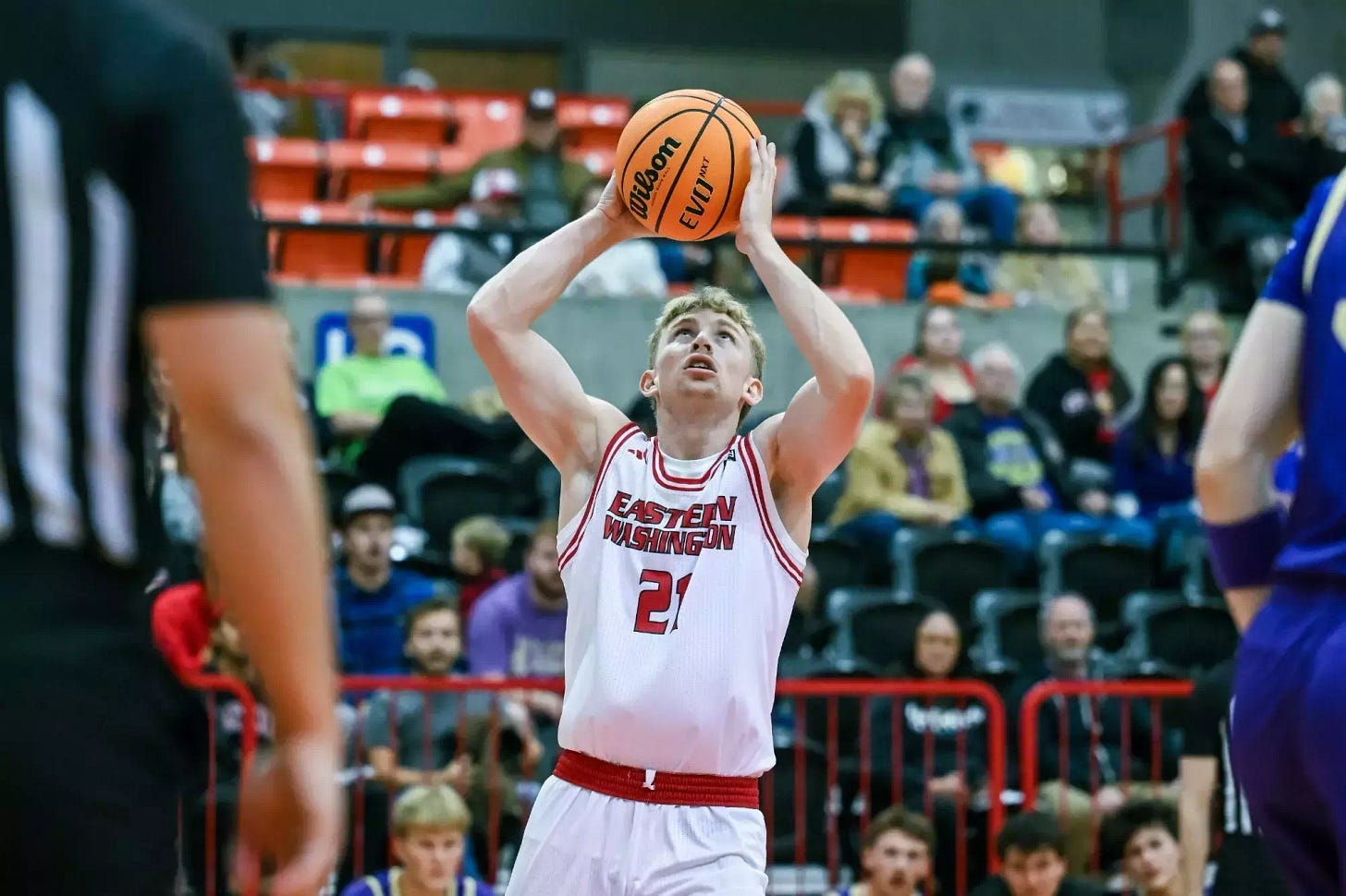 Johnny Radford - 2025-26 - Men's Basketball - Eastern Washington University  Athletics