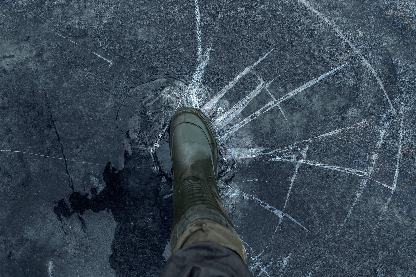 Tips for staying alive if you fall through thin ice Tips for staying alive if you fall through thin ice
