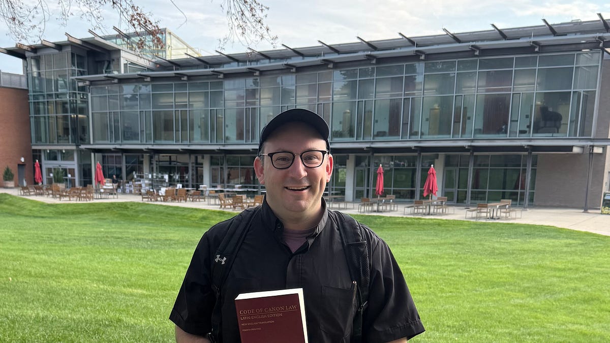 A Note for College Students from a Priest Starting 23rd Grade