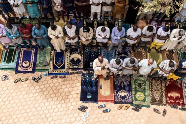 A group of 700 Muslim Imams in Burkina Faso denounce religious and ethnic intolerance A group of 700 Muslim Imams in Burkina Faso denounce religious and ethnic intolerance