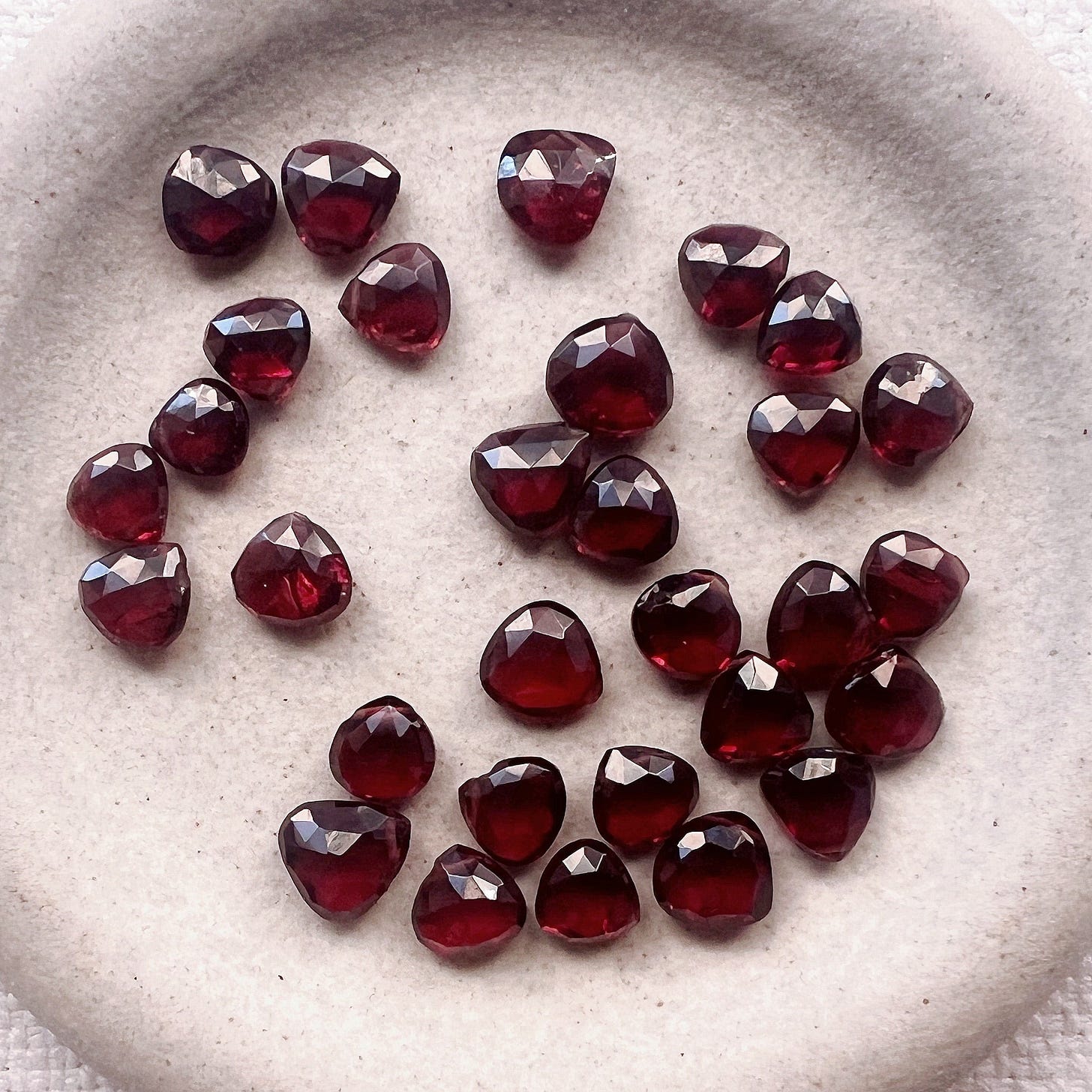 Garnet Meaning: Symbolism, Color & January Birthstone Guide – Lolabean