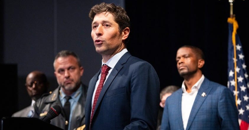 Minneapolis mayor to ICE: 'Get the f— out'