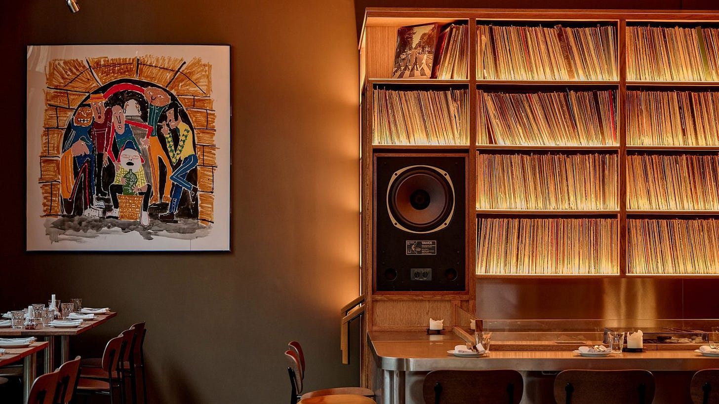 Bambi London Fields amplia listening bar em Hackney