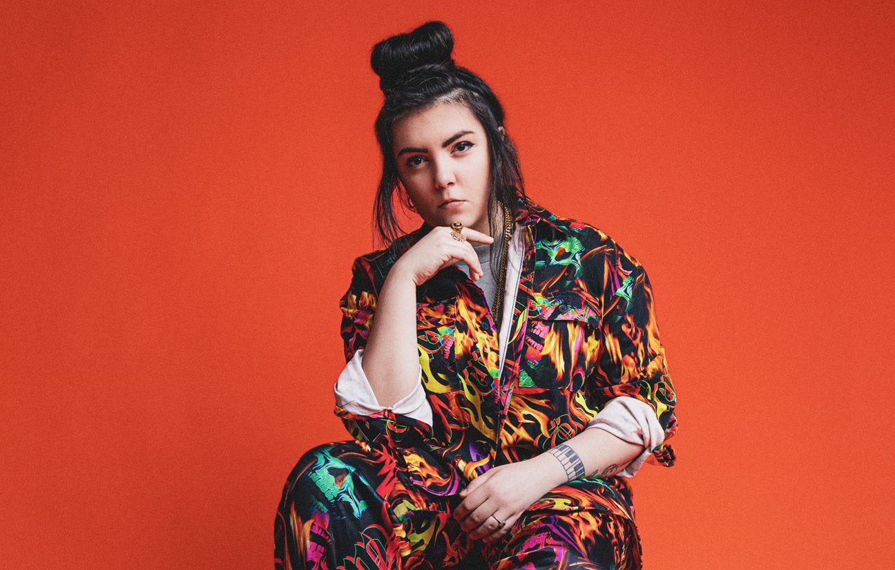 J'ai peur de l'éphémère, je veux donc tout faire pour ne pas être une  étoile filante », confie Hoshi