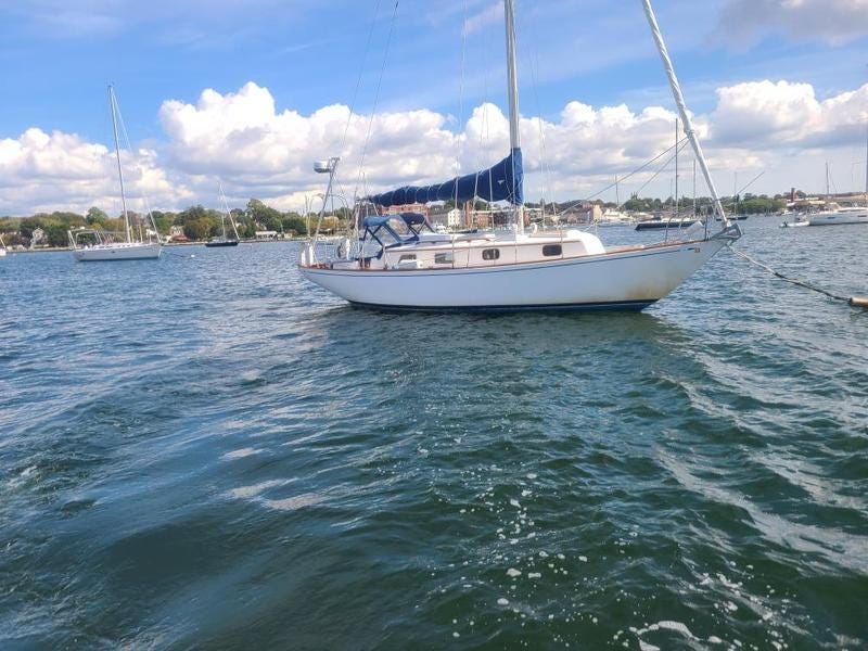 1979 Bristol 32 located in Rhode Island for sale 1979 Bristol 32 located in Rhode Island for sale
