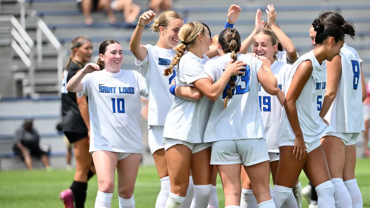 Women beat Mizzou 1-0 after VAR results in PK converted by Jeanette Fieldsend