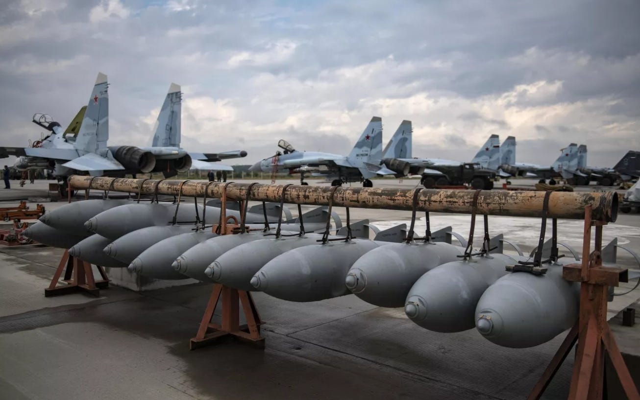 VKS_Airfield_GravityBombs_01.jpg VKS_Airfield_GravityBombs_01.jpg