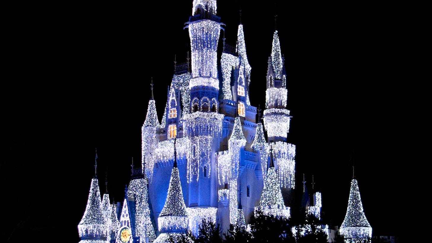 Cinderella Castle with holiday lights at Magic Kingdom. Image: Benjamin D. Esham via Wikimedia Commons