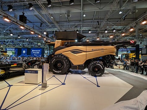 Photos of the CR11 Combine from New Holland