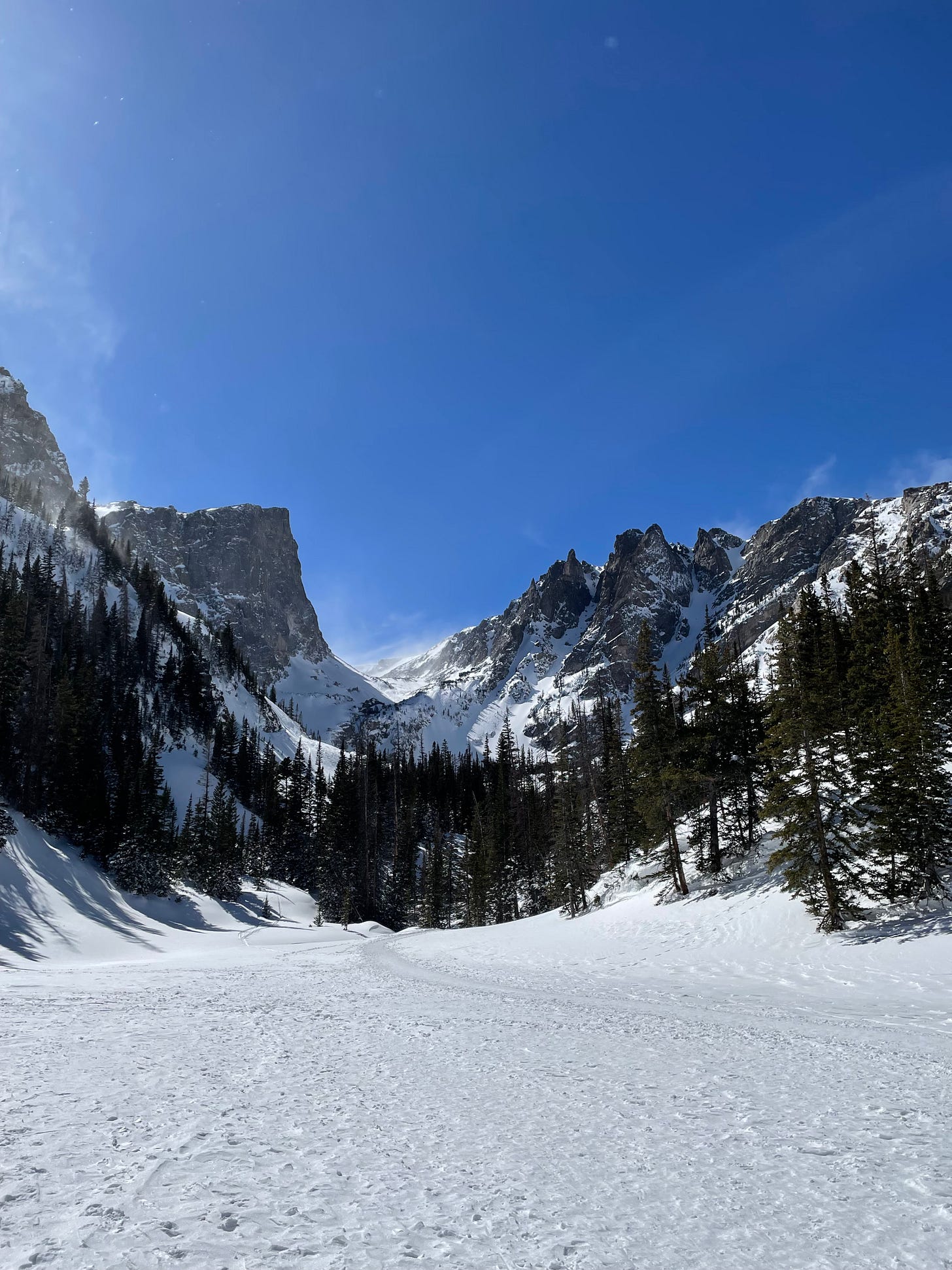 Dream lake in Rocky Mountain National Park, Colorado, USA