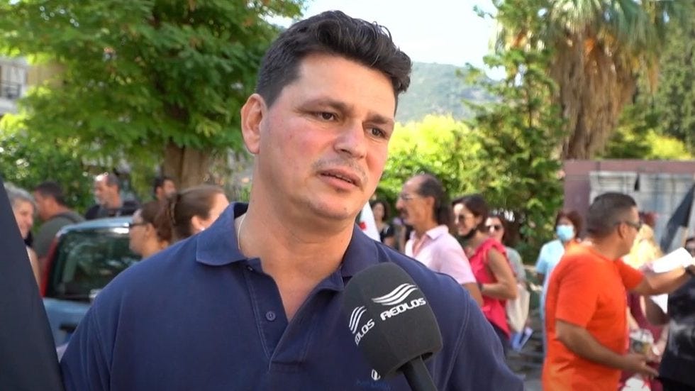 Ε. Μπαϊραμίδης: «Σκέφτομαι να φύγω στην Κύπρο» | Αίολος TV Ε. Μπαϊραμίδης: «Σκέφτομαι να φύγω στην Κύπρο» | Αίολος TV
