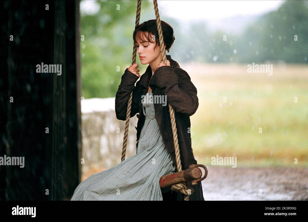 Keira Knightley Film: Pride & Prejudice (UK/USA/FR 2005) Characters:  Elizabeth Bennet / Literaturverfilmung (Based On The Book By Jane Austen)  Director: Joe Wright 25 July 2005 **WARNING** This Photograph is for  editorial