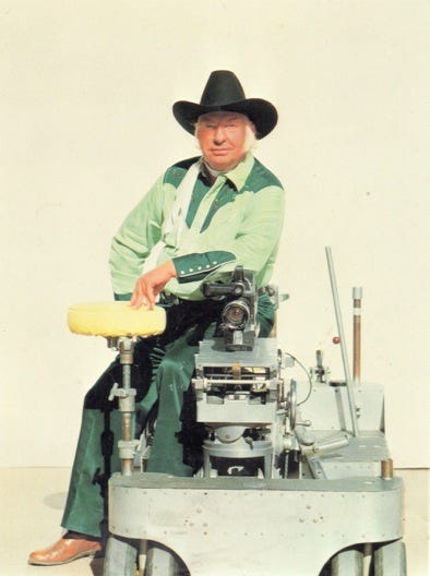 Scientology's Meltdown: A Story Told in Pictures | The Underground Bunker