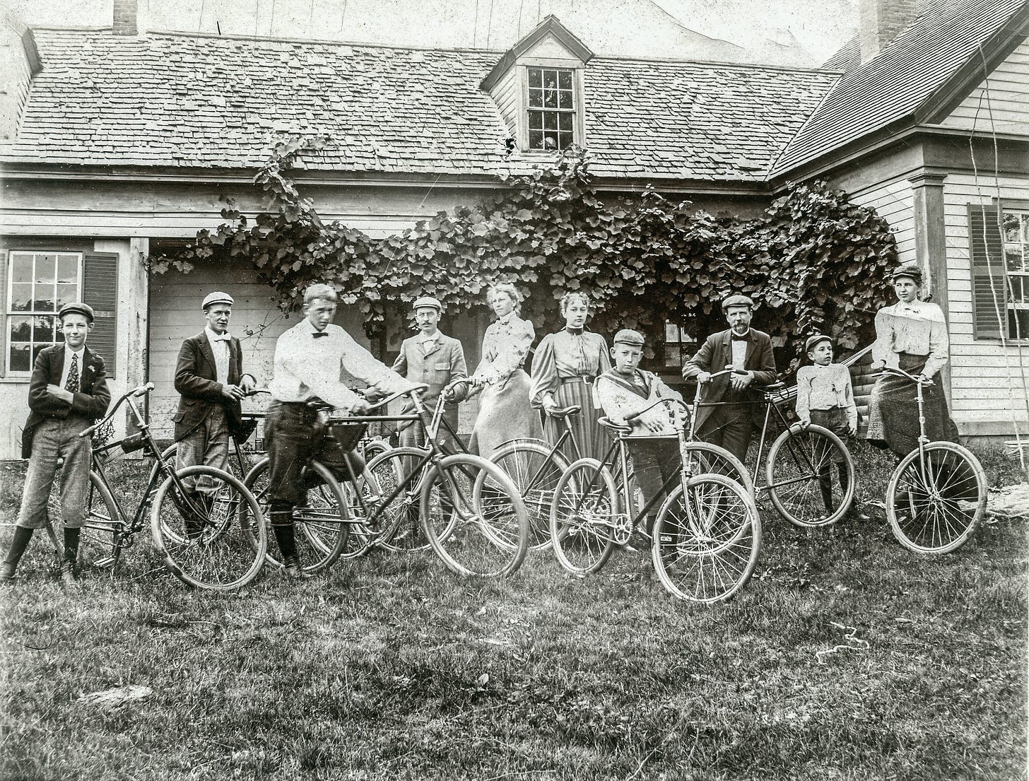 Cyclists at Charles Taylor's home in Smithville Cyclists at Charles Taylor's home in Smithville