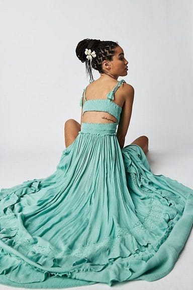 Tropic Like It's Hot - Pinterest 2024 Trend Predictions