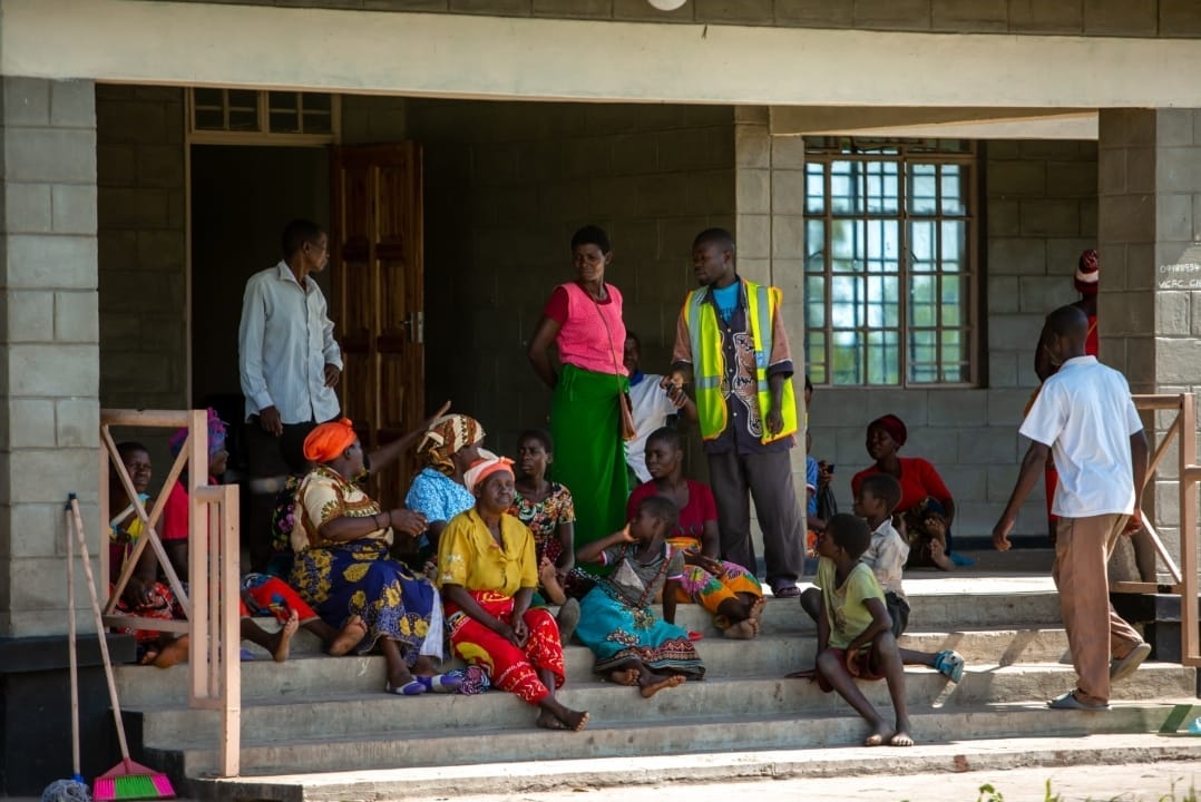 May be an image of 8 people, child and outdoors May be an image of 8 people, child and outdoors