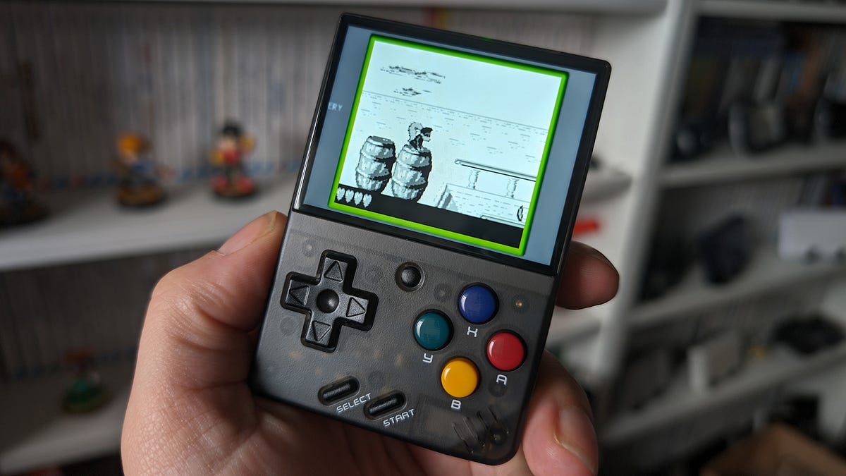 Miyoo Mini v2 the best handheld? - Tech With Quinn