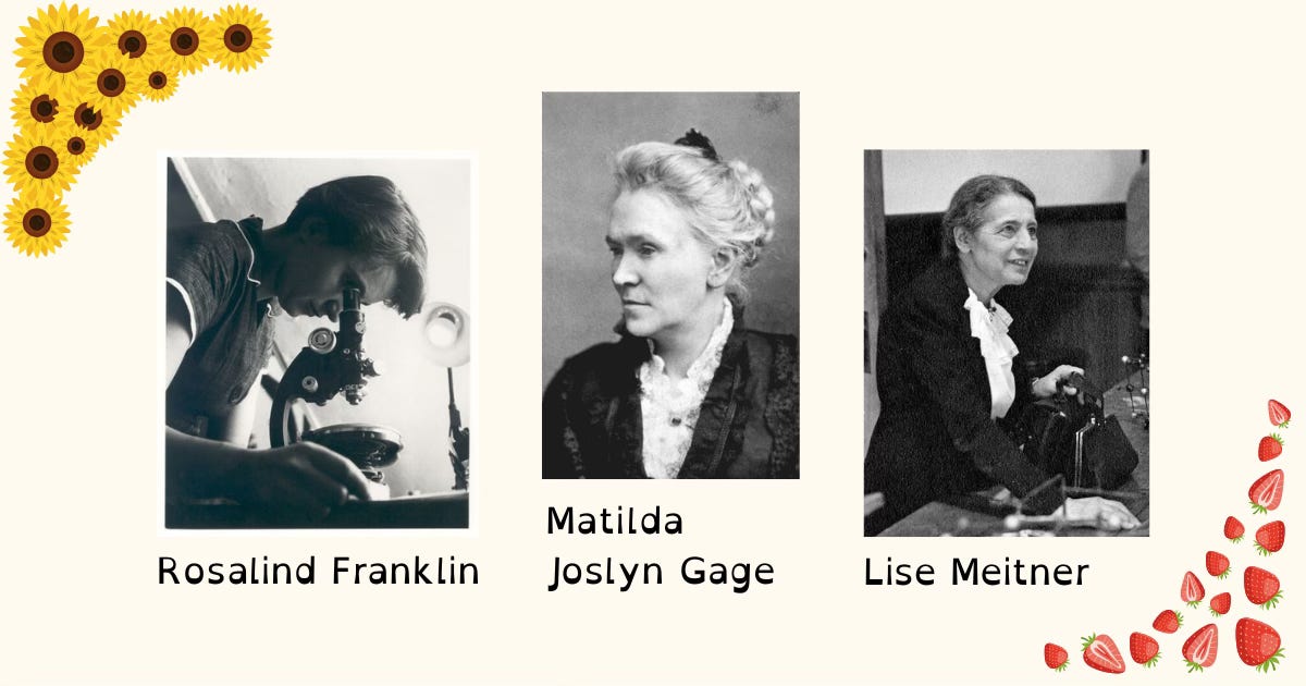 On voit sur la photo 3 portraits de femmes : Rosalind Franklin, Matilda Joslyn Gage et Lise Meitner On voit sur la photo 3 portraits de femmes : Rosalind Franklin, Matilda Joslyn Gage et Lise Meitner