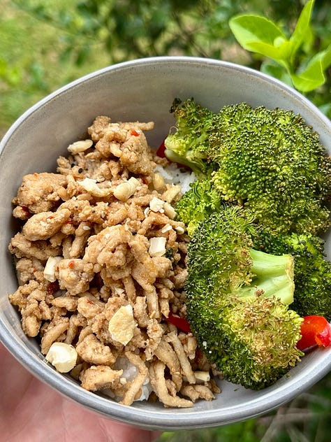 1 – Baked breakfast tacos 2 - Korean BBQ steak sheet pan 3 – Chicken & cauliflower shawarma skillet 4 – Thai basil chicken bowls 5 – Gluten-free sesame ginger noodle bowls 6 – Sweet potato nacho fries with turkey meatballs