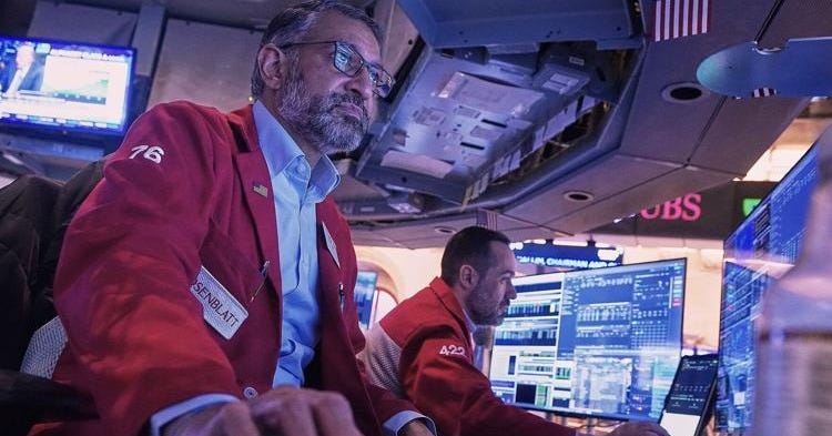 Dow tumbles more than 700 points and fear gauge surges over Greenland and  tariff threats | National | wkow.com