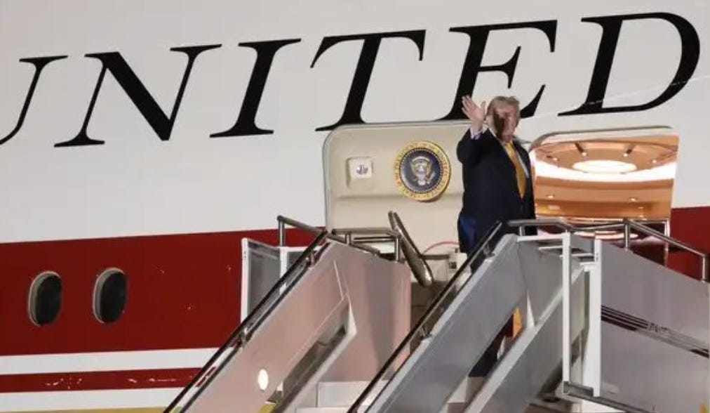 The Knock at the Door: Trump Just Sent Federal Agents to Journalists’ Homes Because They Told You His Free Qatari Jet Can’t Stop a Missile