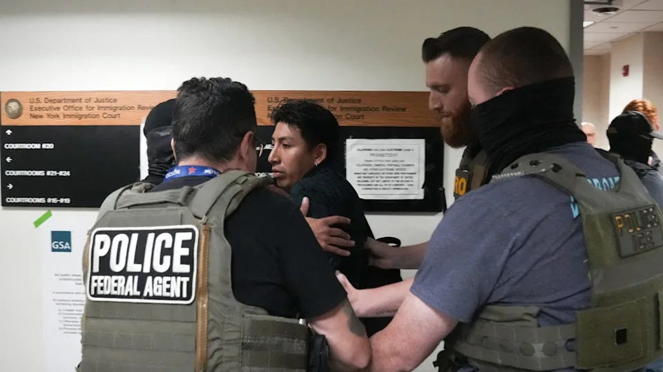 Judge blocks Trump's asylum ban at US border
