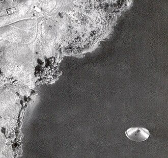 File:Sept 1971 - Lake Cote UAP - Full Size RGB Drum Scan cropped levels.jpg  - Wikimedia Commons