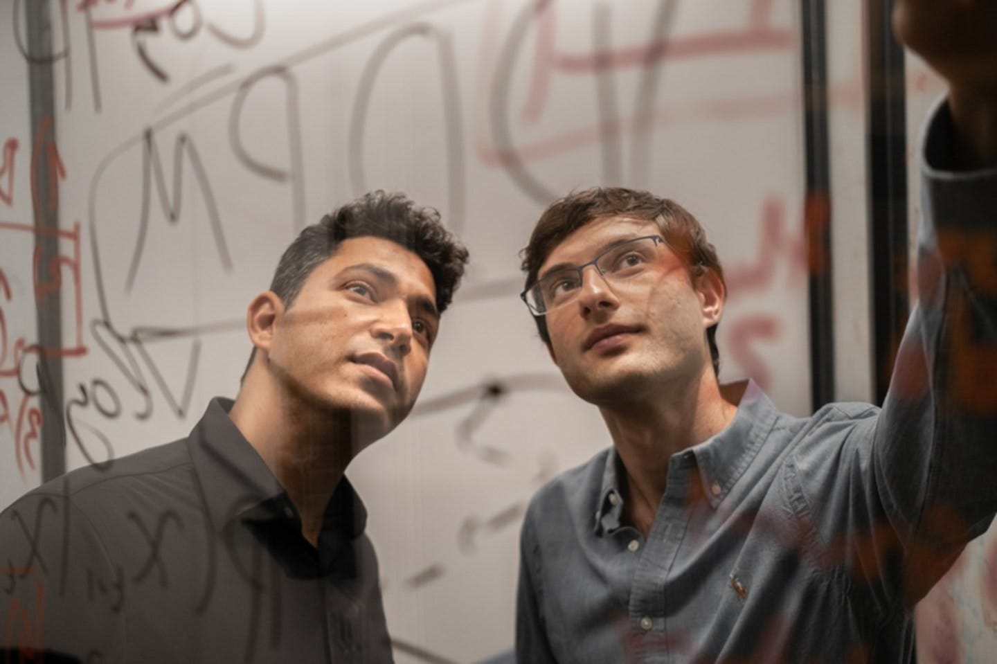 Decart cofounders Moshe Shalev and Dean Leitersdorf. 