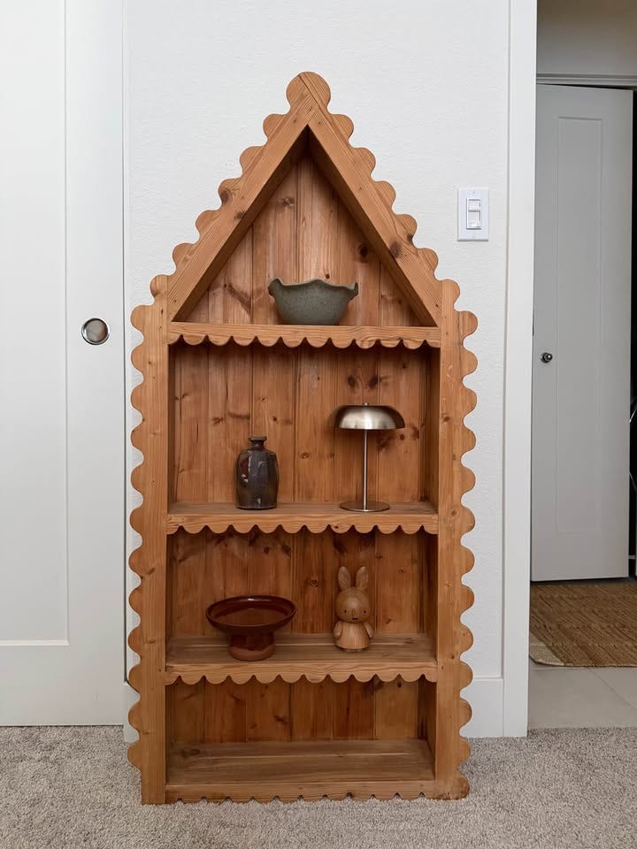 Product photo of Antique Pine Wood Scalloped Shelf