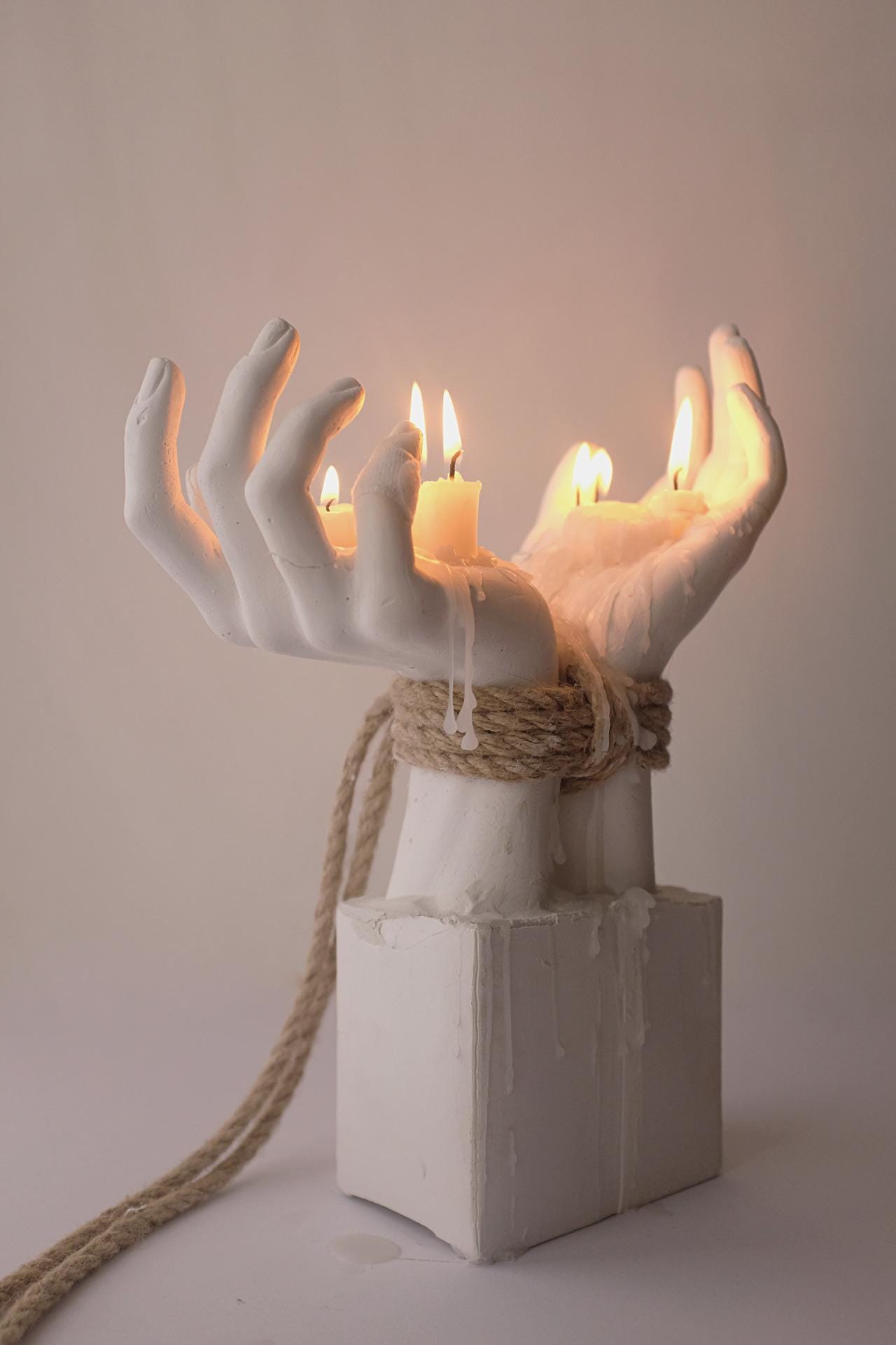 An image uploaded by leonit on Nov 22, 2022. May present: gesture, wood, art, gas, sculpture.