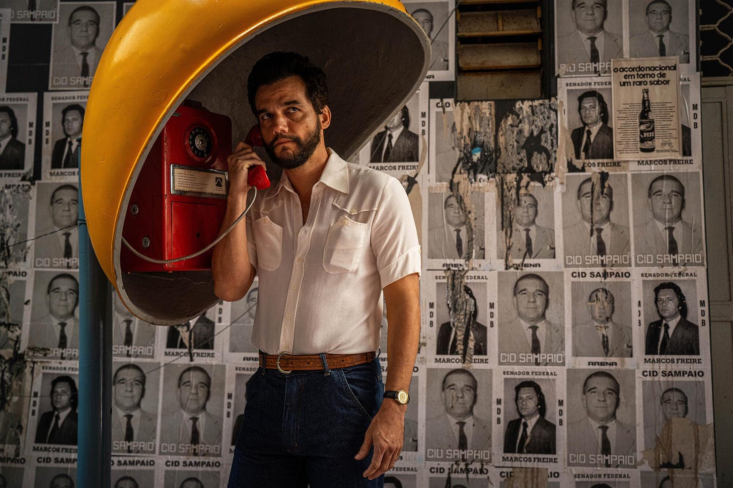 The Secret Agent' review: Brazilian political drama balances rage with  laughs - Los Angeles Times