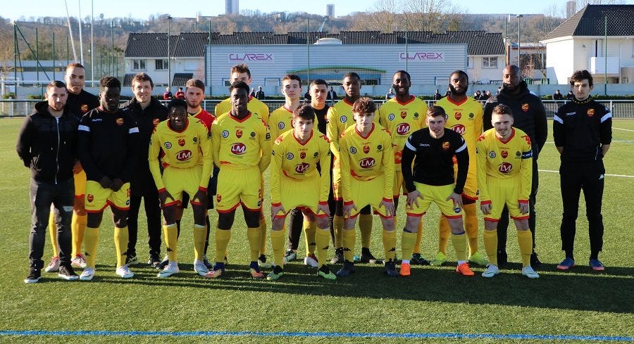 Aucune description de photo disponible.