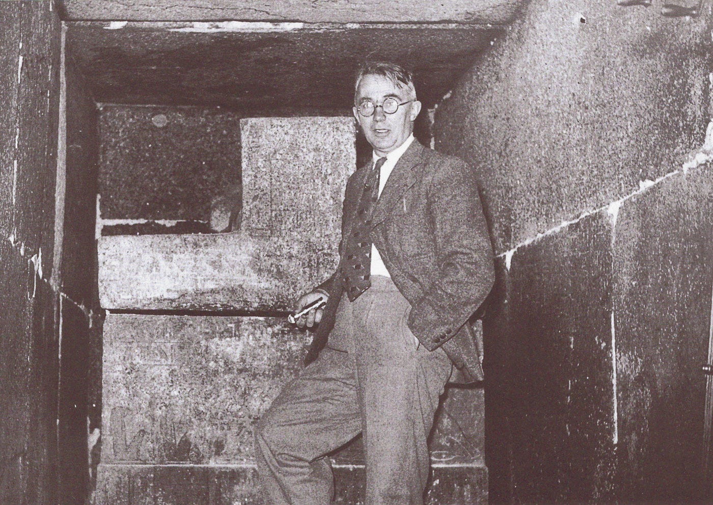 Pierre Montet discovery tomb Psusennes Tanis 1940