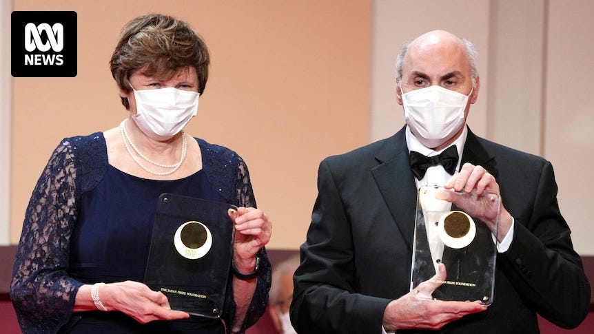 Nobel Prize for Physiology or Medicine awarded to Katalin Karikó and Drew  Weissman for research enabling mRNA COVID-19 vaccines - ABC News