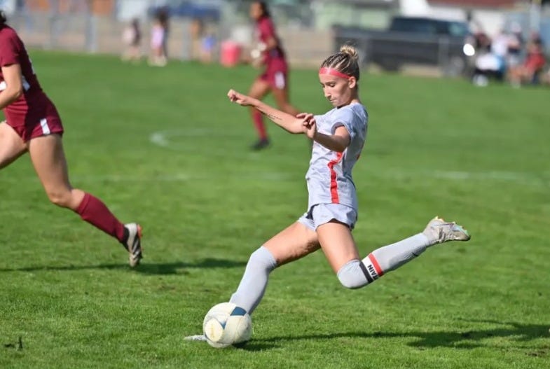 Red Devils Roundup: LCC keeps cooking up mixed results