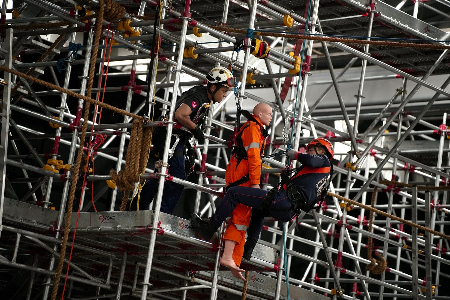 Paramedics perform a vertical rescue operation scenario during the Singapore-Global Firefighters & Paramedics Challenge (SGFPC) 2025 Paramedics perform a vertical rescue operation scenario during the Singapore-Global Firefighters & Paramedics Challenge (SGFPC) 2025