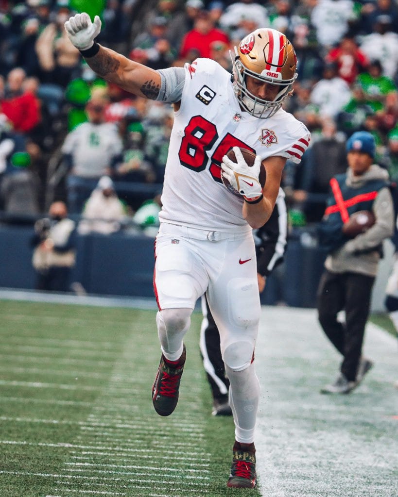 George Kittle de puntillas vs Seattle George Kittle de puntillas vs Seattle