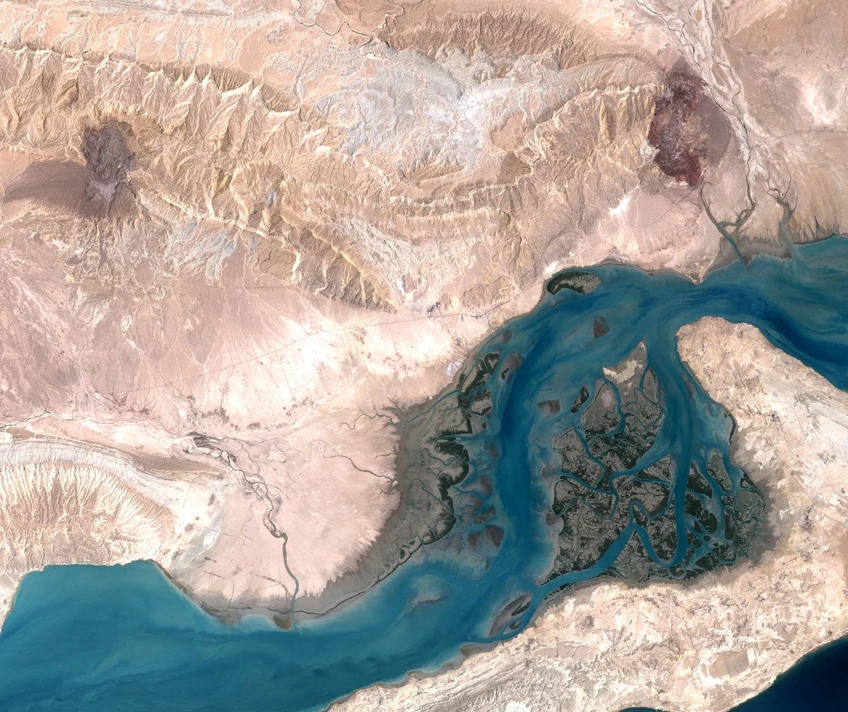 Qeshm: Iran's fortress island with an underground 'missile city' threatening US troops in Hormuz - Yahoo Qeshm: Iran's fortress island with an underground 'missile city' threatening US troops in Hormuz - Yahoo